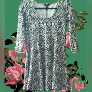 Super cute 3/4 sleeve dress